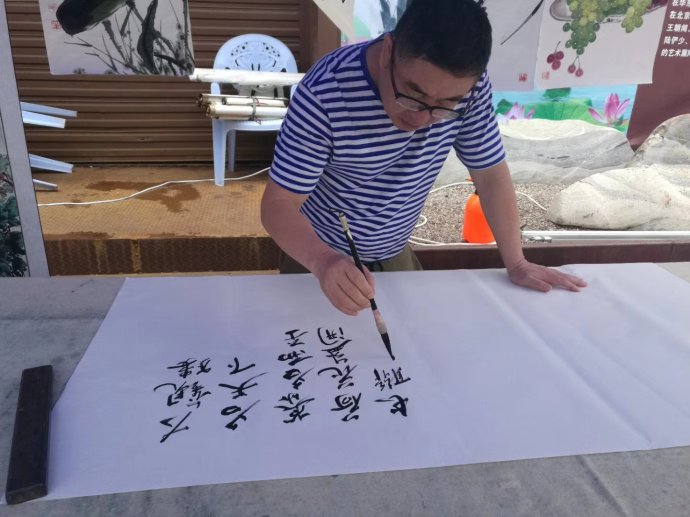 手槍詩?深圳大學(xué)校歌歌詞征文